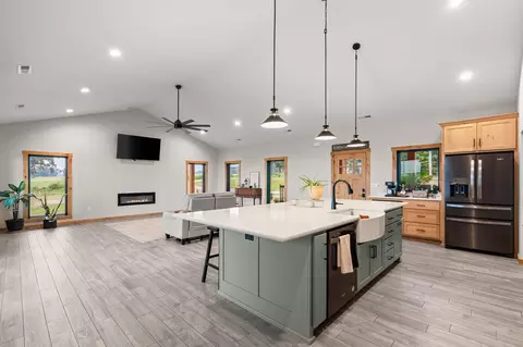 Kitchen - 290 Mckee Dr, Cedarcreek, MO 65627 photo 11 of 16