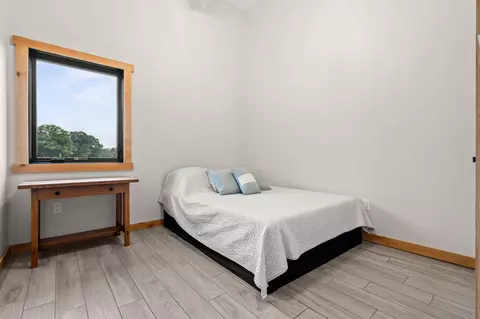 Bedroom - 290 Mckee Dr, Cedarcreek, MO 65627 photo 8 of 11