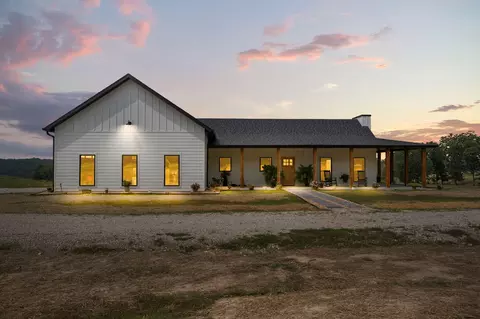 Exterior - 290 Mckee Dr, Cedarcreek, MO 65627 photo 5 of 23