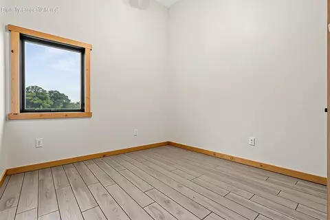 Bedroom - 290 Mckee Dr, Cedarcreek, MO 65627 photo 7 of 11