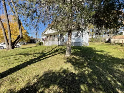 Exterior - 184 Dusty Ln, Branson, MO 65616 photo 3 of 13