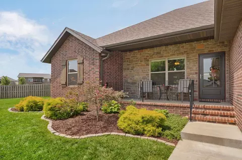 Exterior - 4411 Florence Ave, Ozark, MO 65721 photo 4 of 10