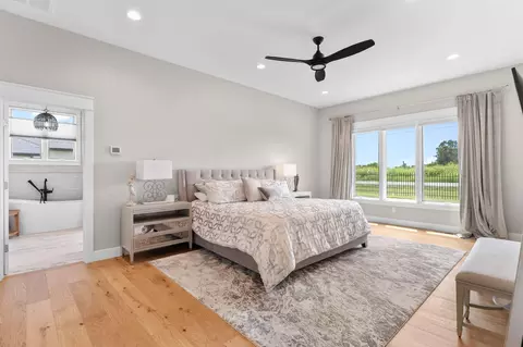 Bedroom - 3958 E Dunrobin Dr, Springfield, MO 65809 photo 3 of 5