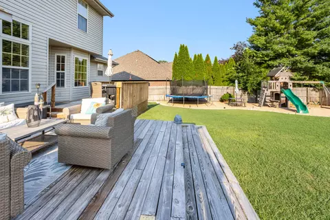 Exterior - 1904 E Highview St, Ozark, MO 65721 photo 13 of 19