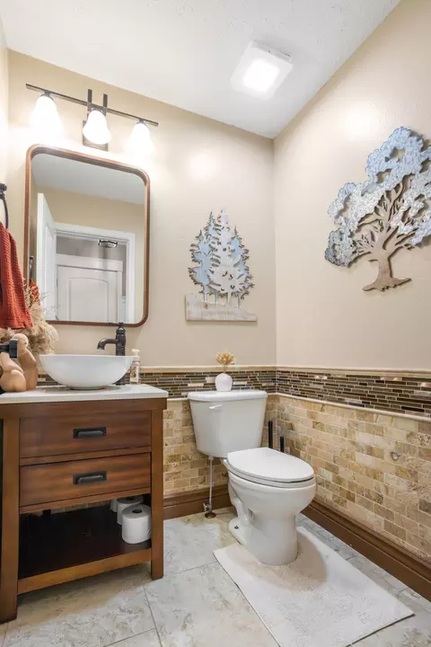 Bath - 1904 E Highview St, Ozark, MO 65721 photo 6 of 8