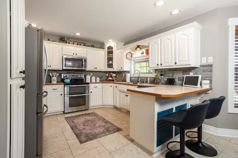 Kitchen - 1904 E Highview St, Ozark, MO 65721 photo 4 of 4