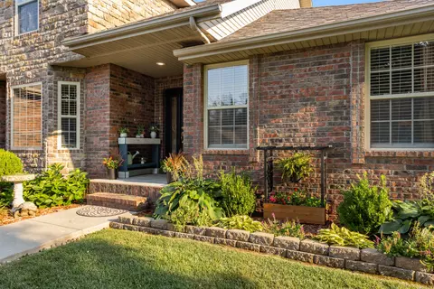 Exterior - 1904 E Highview St, Ozark, MO 65721 photo 5 of 19