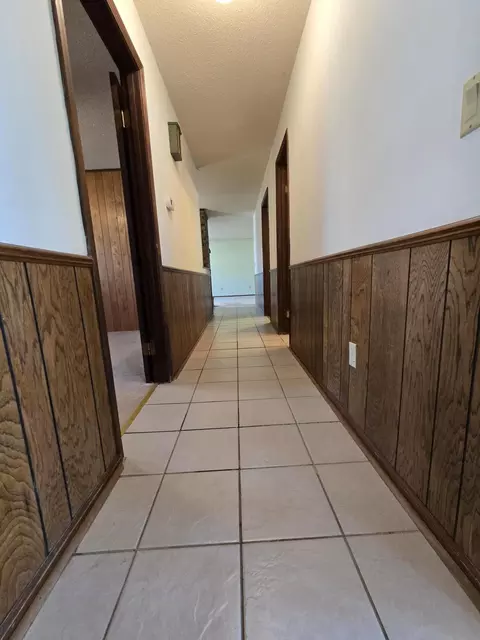 Entry Way - 23042 Indian Ln, Hermitage, MO 65668 photo 7 of 7
