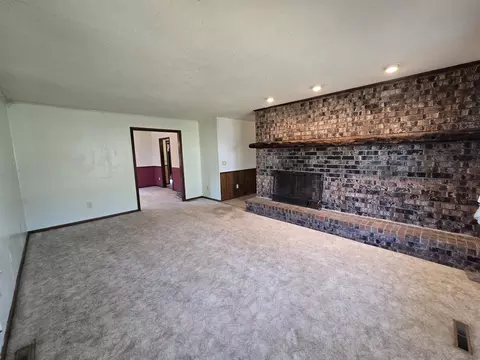 Living - 23042 Indian Ln, Hermitage, MO 65668 photo 1 of 4