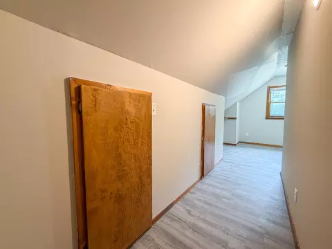 Entry Way - 523 S Elm St, Marshfield, MO 65706 photo 4 of 4