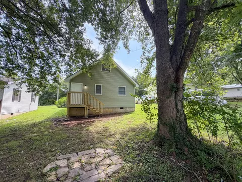 Exterior - 523 S Elm St, Marshfield, MO 65706 photo 8 of 8