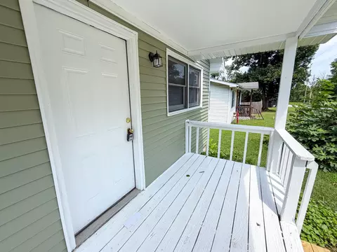 Exterior - 523 S Elm St, Marshfield, MO 65706 photo 2 of 8