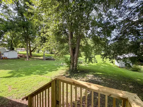 Exterior - 523 S Elm St, Marshfield, MO 65706 photo 6 of 8