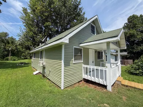 Exterior - 523 S Elm St, Marshfield, MO 65706 photo 3 of 8