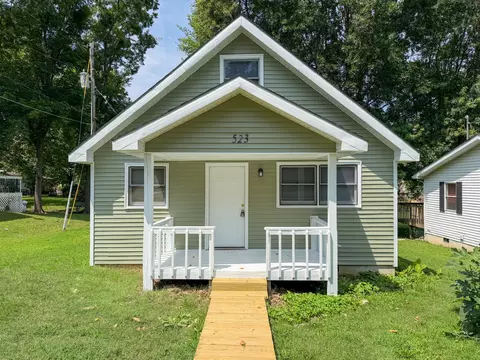 Exterior - 523 S Elm St, Marshfield, MO 65706 photo 1 of 8