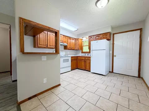 Kitchen - 523 S Elm St, Marshfield, MO 65706 photo 1 of 2