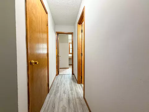 Entry Way - 523 S Elm St, Marshfield, MO 65706 photo 3 of 4