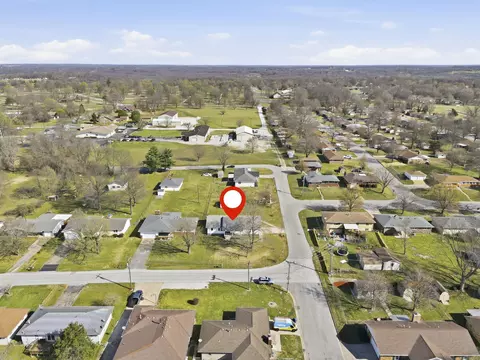 View/Area - 1255 E Bonaire Dr, Springfield, MO 65803 photo 2 of 2