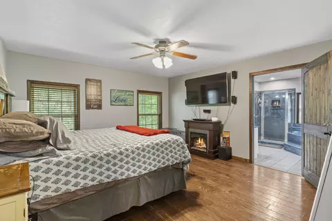 Bedroom - 45 Stone Ridge Ct, Strafford, MO 65757 photo 1 of 8