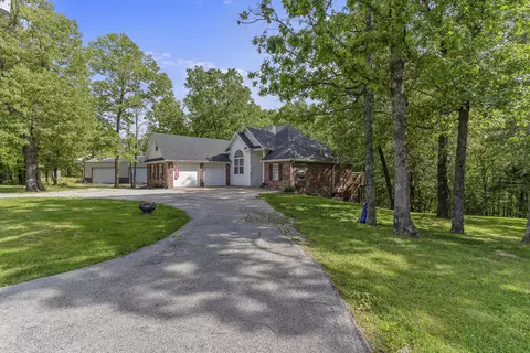 Exterior - 45 Stone Ridge Ct, Strafford, MO 65757 photo 3 of 11