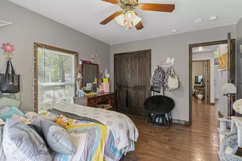 Bedroom - 45 Stone Ridge Ct, Strafford, MO 65757 photo 5 of 8