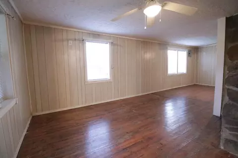 Living - 3627 County Road 542, Ava, MO 65608 photo 5 of 10