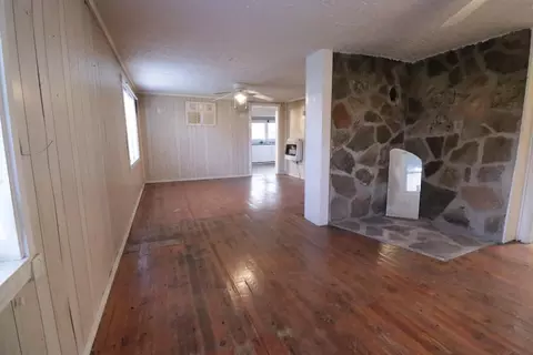 Living - 3627 County Road 542, Ava, MO 65608 photo 2 of 10