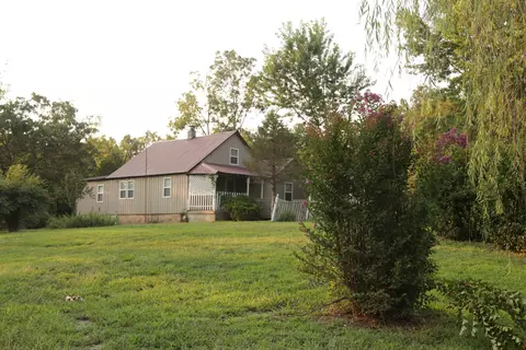 Exterior - 3627 County Road 542, Ava, MO 65608 photo 7 of 26