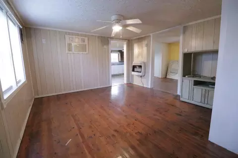 Living - 3627 County Road 542, Ava, MO 65608 photo 6 of 10