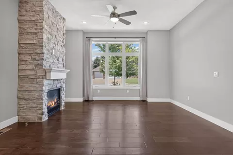 Living - 5746 E Park Pl, Strafford, MO 65757 photo 3 of 3