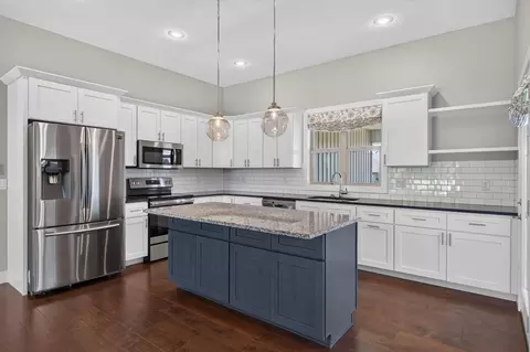 Kitchen - 5746 E Park Pl, Strafford, MO 65757 photo 2 of 3