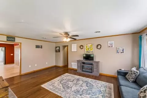 Other - 301 E Walnut St, Aurora, MO 65605 photo 8 of 9