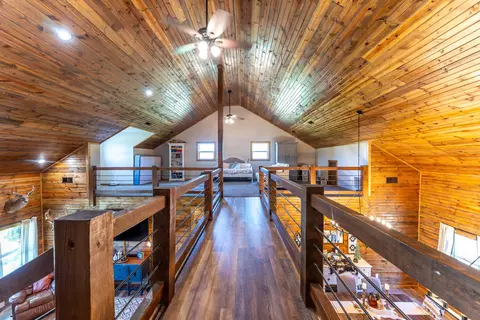 Entry Way - 110 S County Road 243, Couch, MO 65690 photo 3 of 11