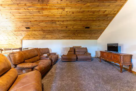 Living - 110 S County Road 243, Couch, MO 65690 photo 8 of 10