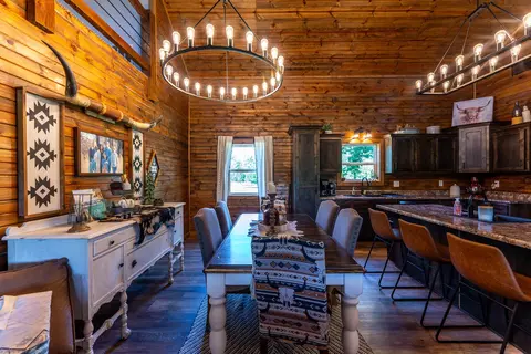 Dining - 110 S County Road 243, Couch, MO 65690 photo 1 of 5