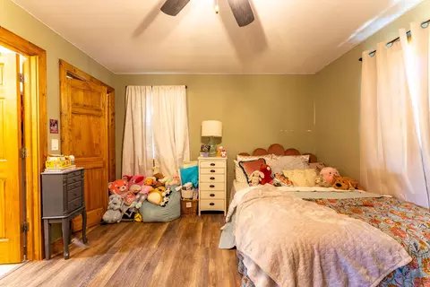 Bedroom - 110 S County Road 243, Couch, MO 65690 photo 14 of 14