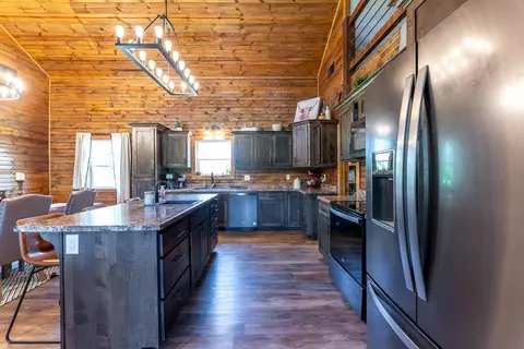 Kitchen - 110 S County Road 243, Couch, MO 65690 photo 2 of 3