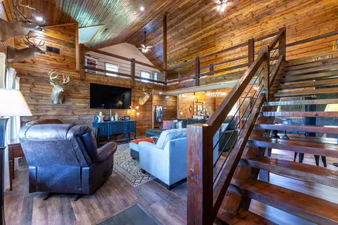 Living - 110 S County Road 243, Couch, MO 65690 photo 9 of 10