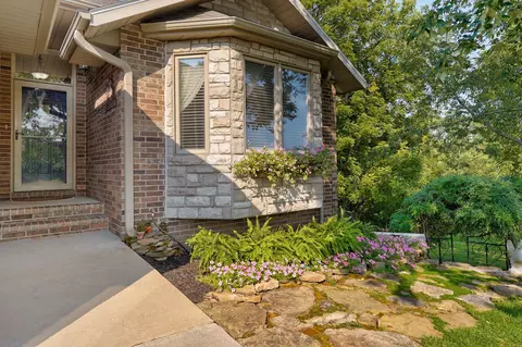 Exterior - 345 E Lafayette St, Springfield, MO 65810 photo 3 of 11