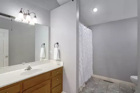 Bath - 345 E Lafayette St, Springfield, MO 65810 photo 5 of 6