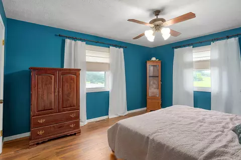 Bedroom - 970 E State Highway Ww, Springfield, MO 65803 photo 2 of 5