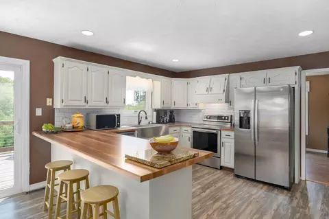 Kitchen - 970 E State Highway Ww, Springfield, MO 65803 photo 1 of 4