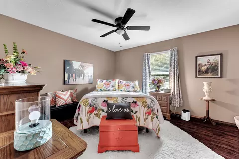 Bedroom - 512 Rice St, Clever, MO 65631 photo 3 of 3
