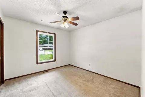 Bedroom - 2013 S Grant Ave, Springfield, MO 65807 photo 4 of 5