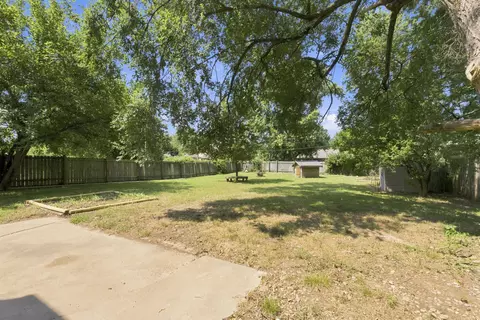 Exterior - 2013 S Grant Ave, Springfield, MO 65807 photo 3 of 9