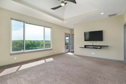 Living - 218 S 9th Ave, Ozark, MO 65721 photo 3 of 5