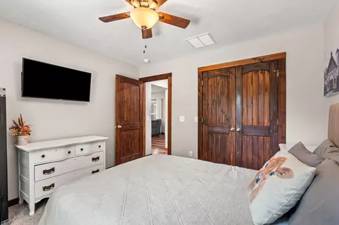 Bedroom - 190 Cedar Brooke Estates Dr, Forsyth, MO 65653 photo 5 of 5