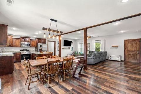 Dining - 190 Cedar Brooke Estates Dr, Forsyth, MO 65653 photo 2 of 2