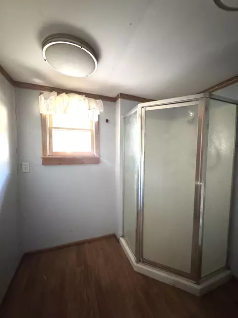 Bath - 54 Tiny Pine Ln, Galena, MO 65656 photo 2 of 2