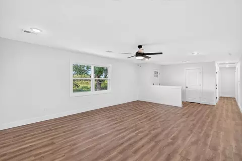 Living - 3760 E Shelby Rd, Springfield, MO 65803 photo 2 of 4